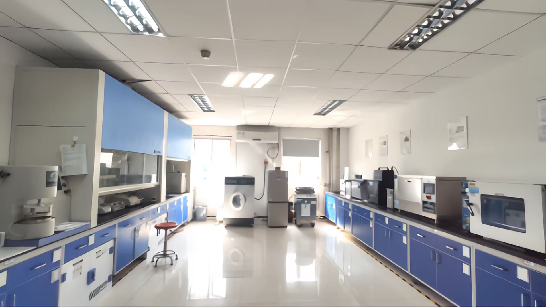 ������Ȧ�����²��������������״λ��CNAS��֤